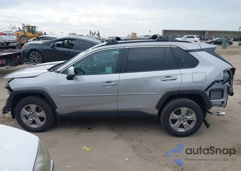 2025 Toyota Rav4 Xle from USA, damaged, VIN 2T3P1RFV2SW533291